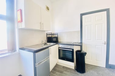 Park Road, Lenton, Nottingham - Image 3